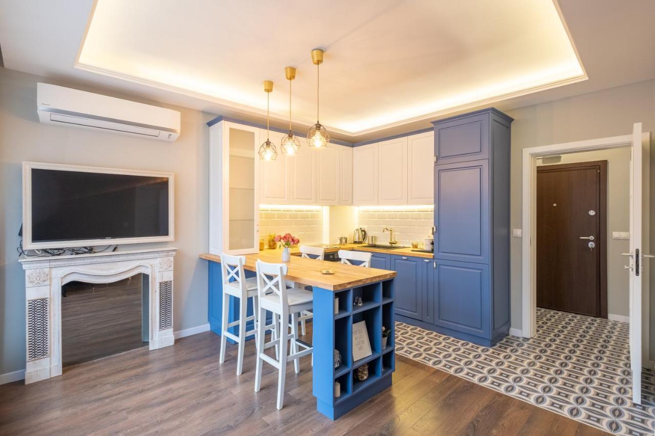 Designer & Cozy 2Bd Flat With A Parking In The City Center By Flat Mаnager Sofia Bagian luar foto