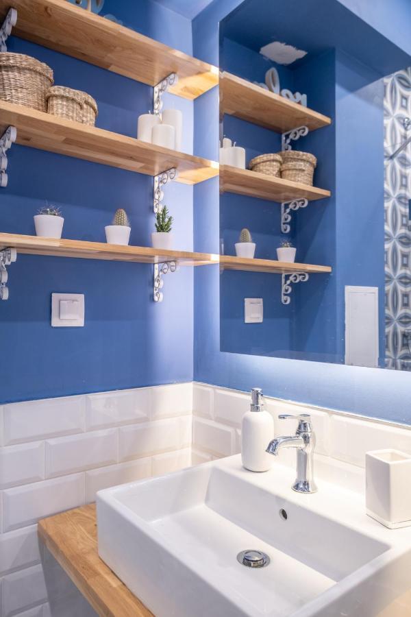 Designer & Cozy 2Bd Flat With A Parking In The City Center By Flat Mаnager Sofia Bagian luar foto